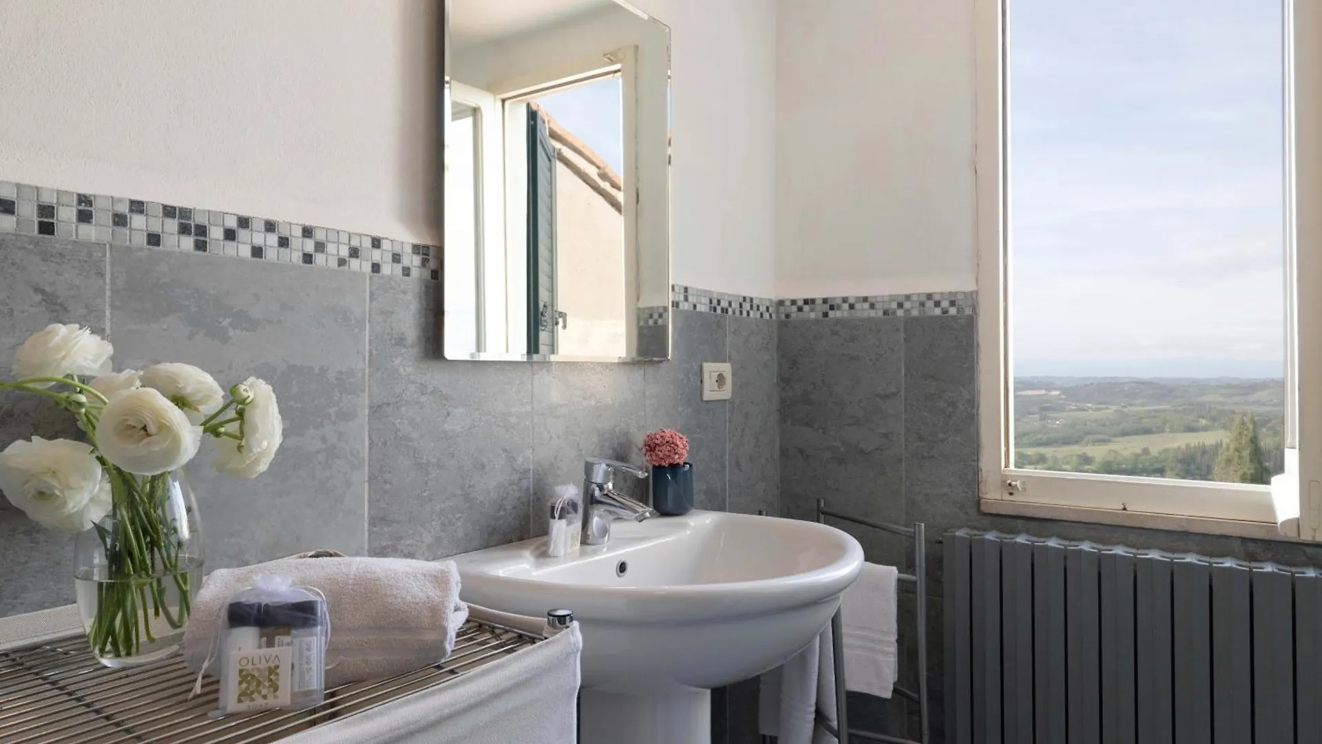 Borgo Serenita 라이아티코 아파트